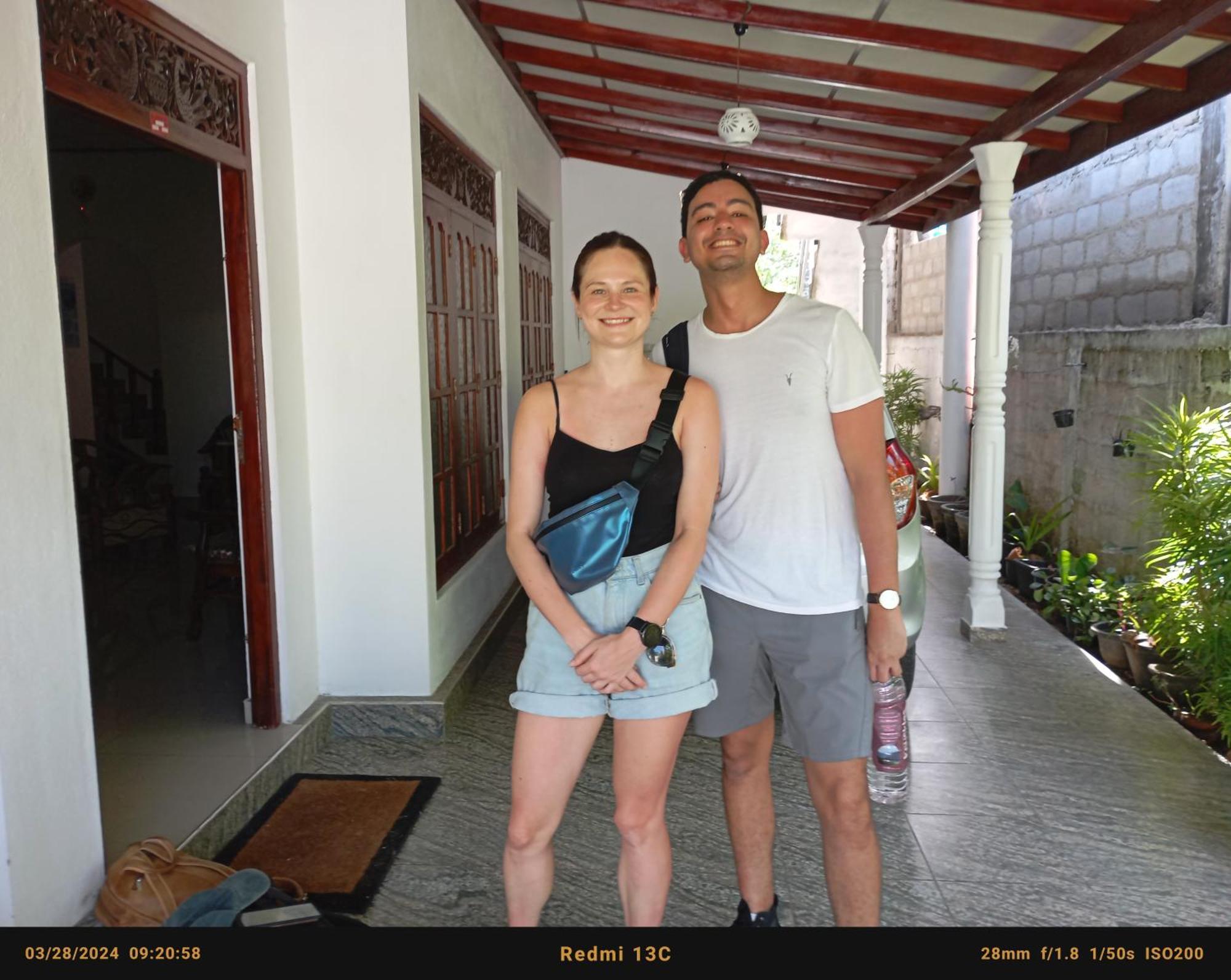 Southern Beach Surf Lodge Ahangama Luaran gambar